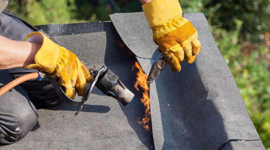 Professional gutter cleaning in Wright, MN
